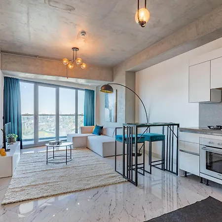 Cozy Flat With View And Balcony In Sisli * İstanbul