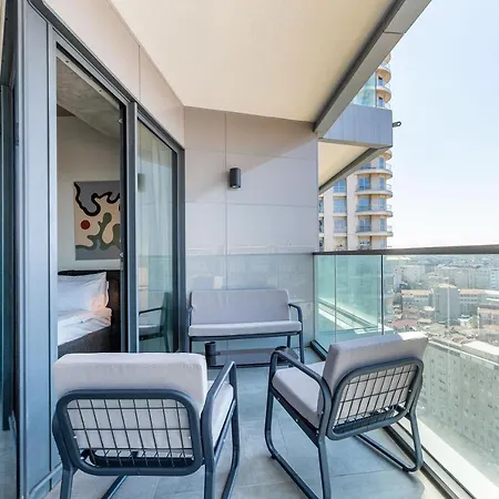 Cozy Flat With View And Balcony In Sisli * Estambul