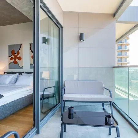 Cozy Flat With View And Balcony In Sisli Διαμέρισμα *